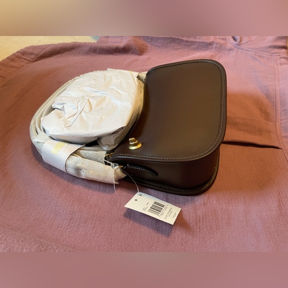 Coach Swinger Bag in Maple - Picture 14 of 14